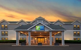 Holiday Inn Express St. Albans By Ihg